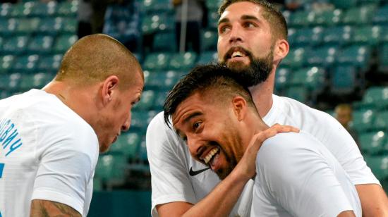 Christian Noboa festeja un gol con el Sochi en el partido frente al Krasnodar, el 15 de marzo de 2020.