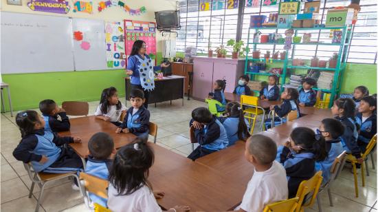 Desde el 16 de marzo se habilitó un portal educativo de reforzamiento escolar. Las clases fueron suspendidas debido al brote de coronavirus en el país. 