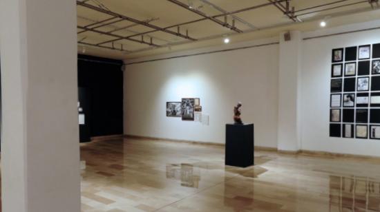 La muestra "Escrito en bronce", sobre la obra de  Rosario Villagómez Fabara , que se expone en el MAAC, se puede ver vía online, como un tour 360 grados.