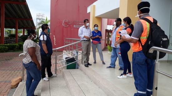 Las autoridades de Salud reconocen el centro de Rioverde, este miércoles 1 de abril de 2020.