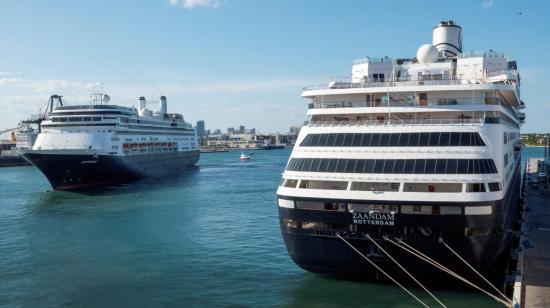 Los cruceros Rotterdam y Zaandam desembarcaron en el estado de Florida, este jueves 2 de abril.