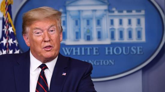 Donald Trump, durante la rueda de prensa desarrollada el lunes 6 de abril.