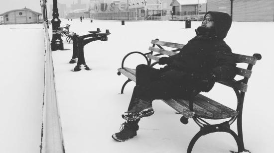 Miguel Molina Díaz en Coney Island, en épocas previas a la pandemia de coronavirus.