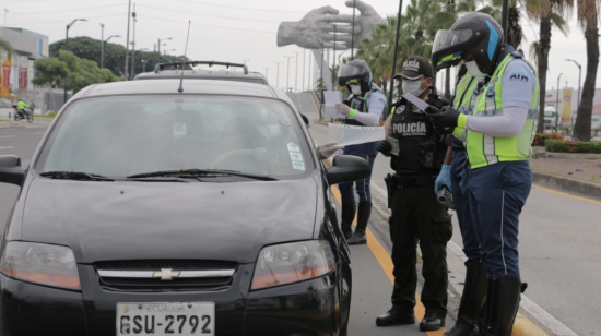 El operativo de la ATM que se realizó la mañana de este miércoles en la Avenida de Las Américas, en Guayaquil.