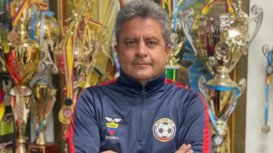 Diego Torres es el entrenador de Quito FC, equipo que pertenece a la Superliga femenina.