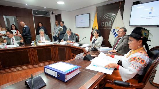 El Pleno del CNE, en sesión del 12 de marzo de 2020.