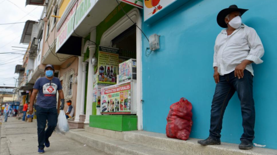 Los negocios abrieron sus puertas en Daule este 12 de mayo de 2020 cuando el semáforo cambió de rojo a amarillo.