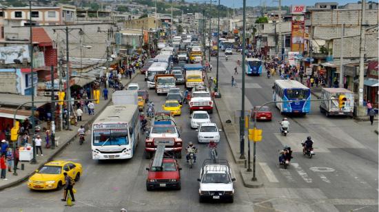 Vista panorámica de la zona conocida como la Entrada de la 8, al noroeste de Guayaquil, el 20 de mayo. 