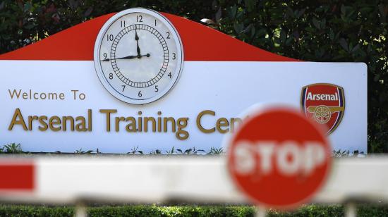 La entrada del centro de entrenamiento del Arsenal, en Londres.