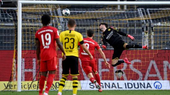 El gol de Joshua Kimmich frente al Borussia Dortmund, el martes 26 de mayo en el Signal Iduna Park.