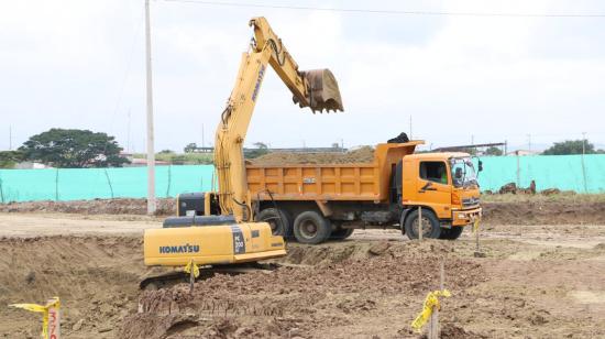 Imagen del terreno donde se construirá el Hospital de Pedernales, el 14 de mayo. 