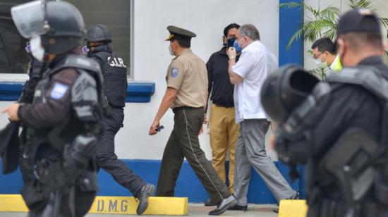 Momento de la detención del expresidente Abdalá Bucaram, en Guayaquil el 3 de junio de 2020.