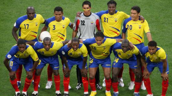 Alineación de Ecuador que jugó ante Polonia el 9 de junio de 2006, en el Mundial de Alemania.