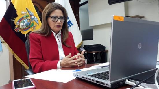 La fiscal provincial Janina Villagómez en una entrevista con el canal Teleamazonas, el 18 de junio de 2020. 