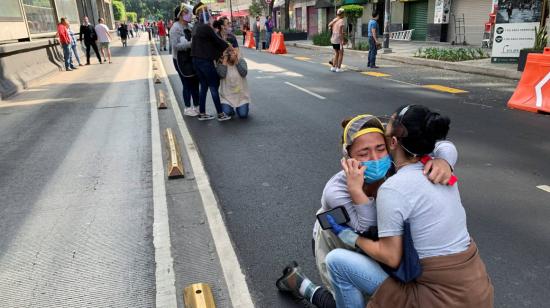 Reacción de la población tras el sismo ocurrido en México, 23 de junio de 2020.