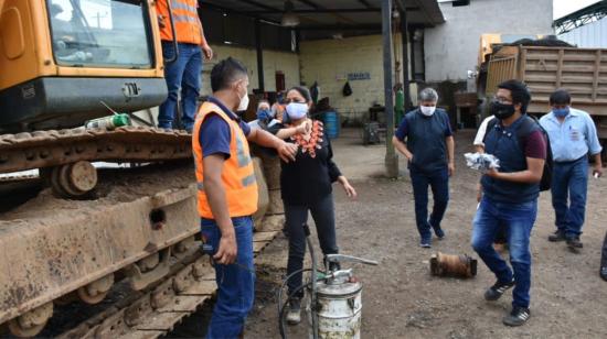 El 2 de julio de 2020, la prefecta de Pichincha, Paola Pabón recorrió obras en San Miguel de los Bancos.