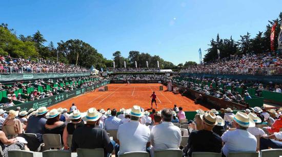 Vista de la cancha principal del Open Du Pays D'Aix, un evento ATP Challenger Tour celebrado cada mes de mayo en Aix En Provence (Francia).