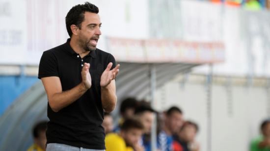 Xavi dirige un partido con el Al Sadd de Catar, en la temporada 2019/2020.