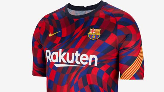 La nueva camiseta de entrenamiento que usará el FC Barcelona la próxima temporada.