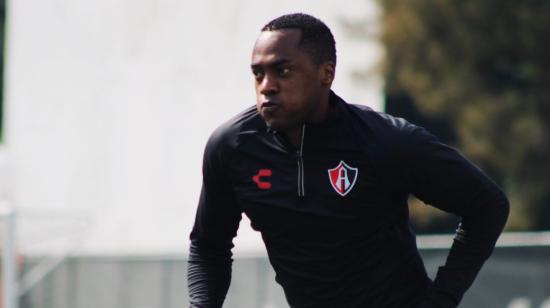 El jugador ecuatoriano Renato Ibarra en un entrenamiento con el Atlas.