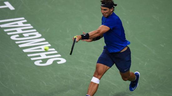 El tenista español Rafael Nadal en un partido en Shangai.