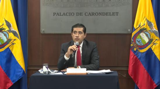 El ministro de Finanzas, Richard Martínez, durante una rueda de prensa el 3 de agosto de 2020.