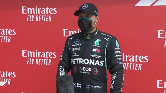 Bottas dando declaraciones después de la clasificación en Silverstone, el sábado 8 de agosto de 2020.