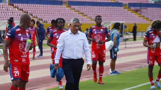 Jugadores de El Nacional después de la derrota ante Independiente del Valle, el sábado 15 de agosto de 2020.