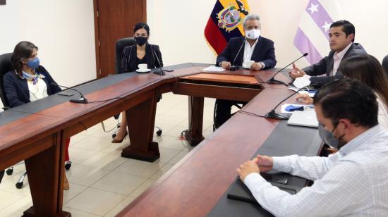 El presidente del Ecuador, Lenín Moreno Garcés, junto al ministro de finanzas Richard Martínez y autoridades del Estado, mantuvieron una reunión para tratar la situación económica del país, el 2 de septiembre de 2020.