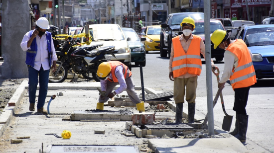 Trabajos en el centro de Portoviejo como parte del plan Priza el 17 de septiembre de 2020.