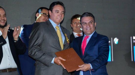 Jorge Oswaldo Chérrez Miño, alias 'El Mago', junto a José Serrano, entonces presidente de la Asamblea Nacional, 26 de agosto de 2017.