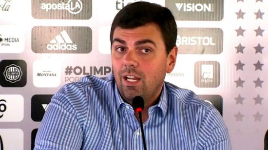 Marco Trovato, presidente de Olimpia de Paraguay, en una rueda de prensa.