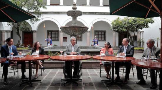 El presidente Lenín Moreno suscribió un acuerdo entre el Gobierno Nacional y jubilados para el pago de compensaciones jubilares, el 5 de octubre de 2020.