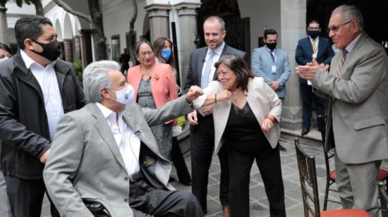 El presidente Lenín Moreno durante la suscripción del acuerdo entre el Gobierno Nacional y jubilados, para el pago de compensaciones jubilares, el 5 de octubre de 2020.