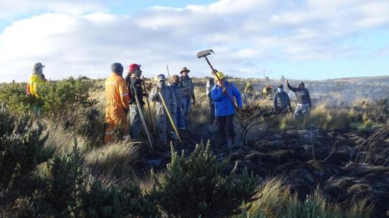 El incendio en la zona de amortiguamiento de la reserva ecológica Antisana fue controlado el 11 de octubre de 2020.