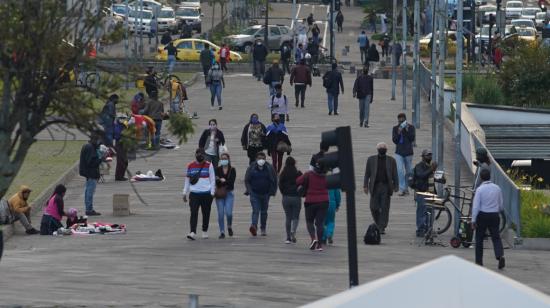 Vista general de la avenida Naciones Unidas de Quito, el 7 de octubre de 2020.