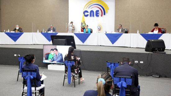 El Pleno del CNE conoció las sentencias del TCE en sesión del 5 de noviembre de 2020.