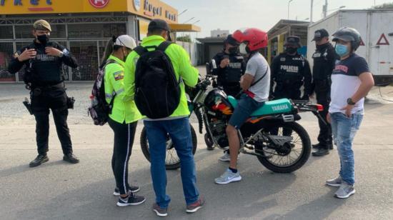 Imagen referencial de un operativo de la Policía Nacional en Huaquillas el 27 de noviembre de 2020.