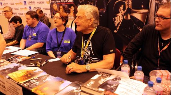 Dave Prowse en el festival de cine y Comic Con de Londres, el 7 de julio de 2013. 