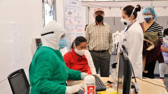 Pacientes en el área de triaje del hospital Quito Sur del Instituto Ecuatoriano de Seguridad Social, el 15 de julio de 2020.