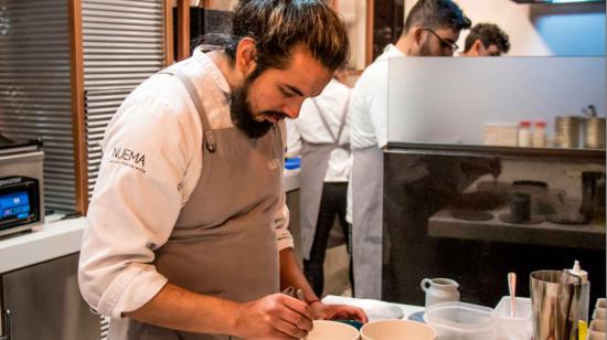 Alejandro Chamorro, chef del restaurante Nuema de Ecuador. 