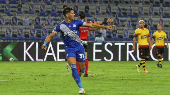 Facundo Barceló celebra su gol en el clásico del Astillero del domingo 6 de diciembre de 2020.