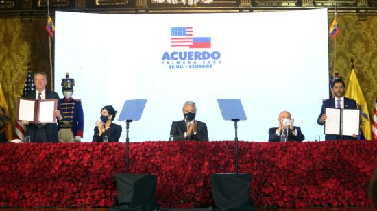 Evento de la firma del acuerdo de primera fase entre Ecuador y Estados Unidos, en el Palacio de Carndelet, en Quito, el 8 de diciembre de 2020. 