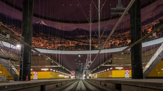 Imagen de unas de las estaciones del Metro de Quito en diciembre de 2020.