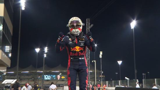 Max Verstappen celebra su victoria en Abu Dhabi, el domingo 13 de diciembre de 2020.