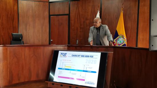 El presidente del TCE, Arturo Cabrera, en conversatorio con los medios este 14 de diciembre de 2020.