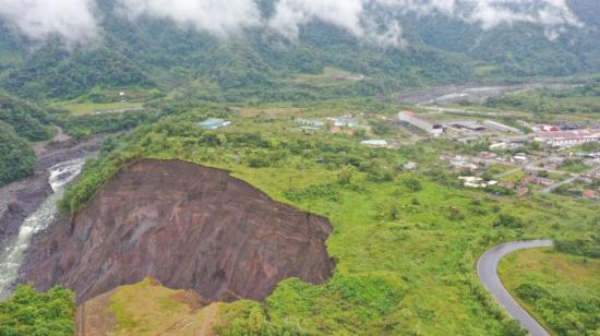 Una vista panorámica de la erosión regresiva a la altura del campamento La Loma, a 7,6 kilómetros de la desaparecida cascada San Rafael, el 22 de diciembre de 2020.