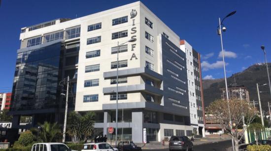 Edificio del Issfa en Quito, en 2019. 