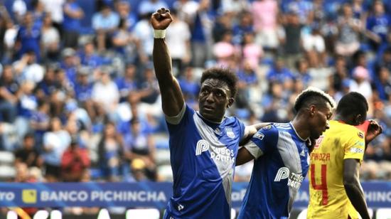 Roberto Ordóñez celebrando su gol anotado con Emelec ante Aucas por la LigaPro, el 8 de marzo de 2020 en el estadio George Capwell.