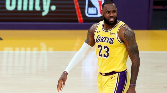 LeBron James, durante un partido de Los Lakers ante Golden State Warriors, en el Staples Center, el 18 de enero de 2021.